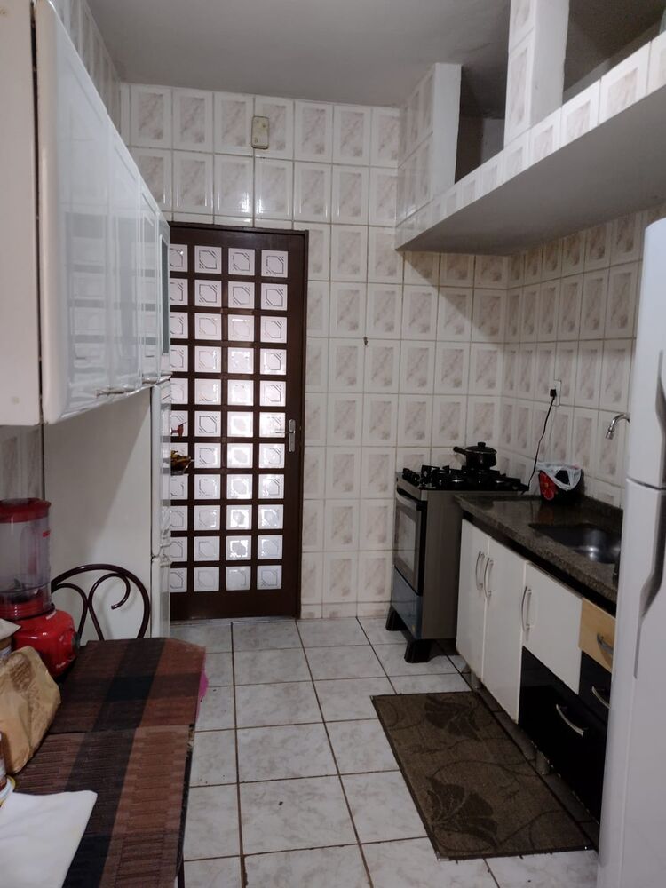 Casa à venda com 2 quartos, 125m² - Foto 4