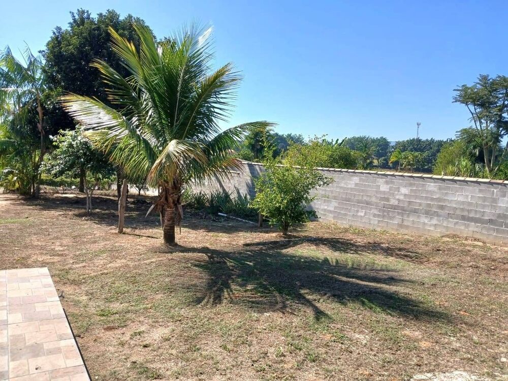Chácara à venda e aluguel com 3 quartos, 250m² - Foto 2