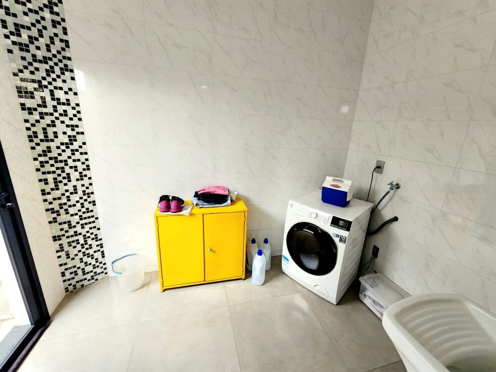 Sobrado, 4 quartos, 320 m² - Foto 2