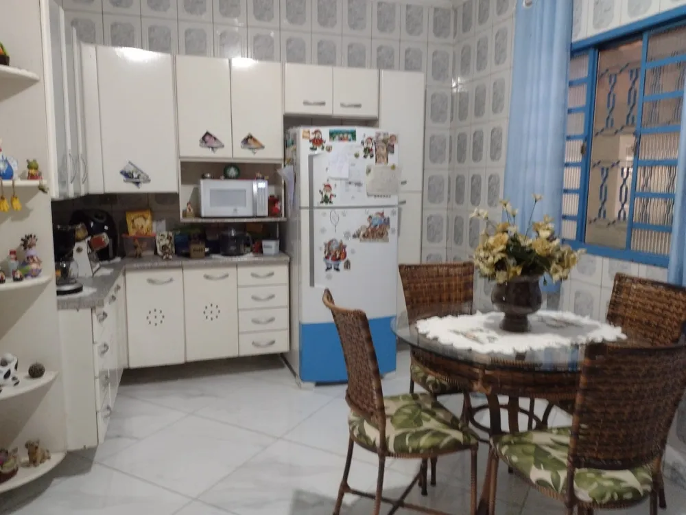 Chácara, 3 quartos, 1350 m² - Foto 1