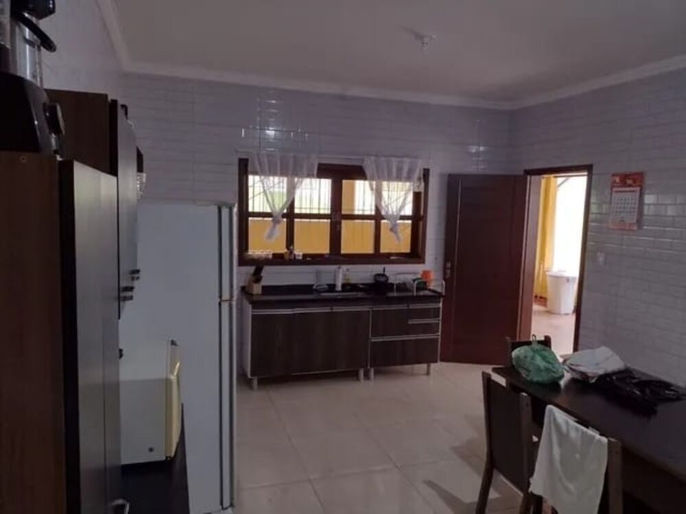 Chácara à venda com 4 quartos, 460m² - Foto 8