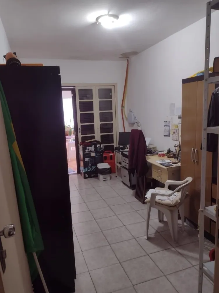 Casa, 4 quartos, 340 m² - Foto 4
