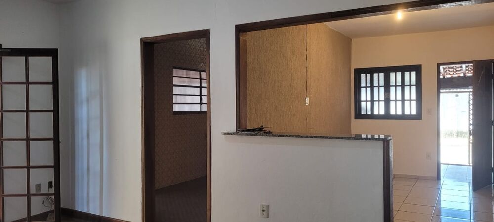 Casa à venda com 2 quartos, 146m² - Foto 2