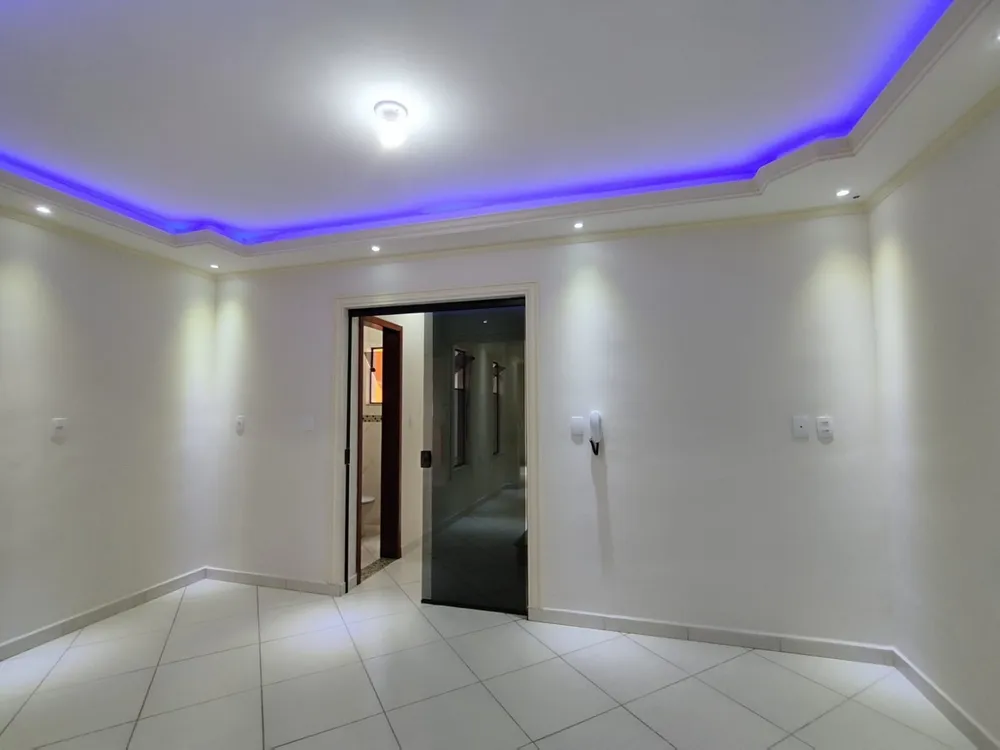 Sobrado, 3 quartos, 215 m² - Foto 2