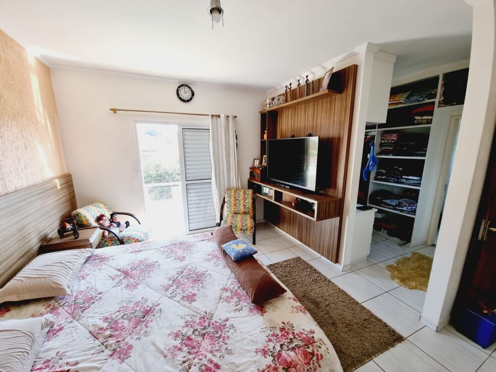 Sobrado, 3 quartos, 230 m² - Foto 1