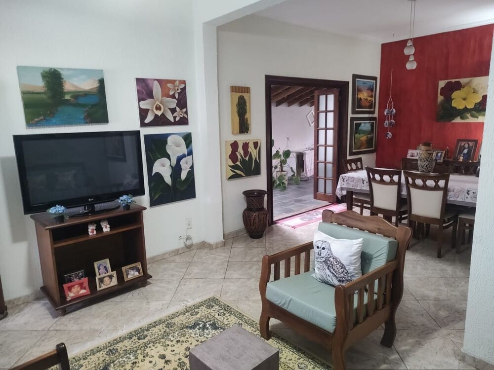 Casa à venda com 3 quartos, 325m² - Foto 5