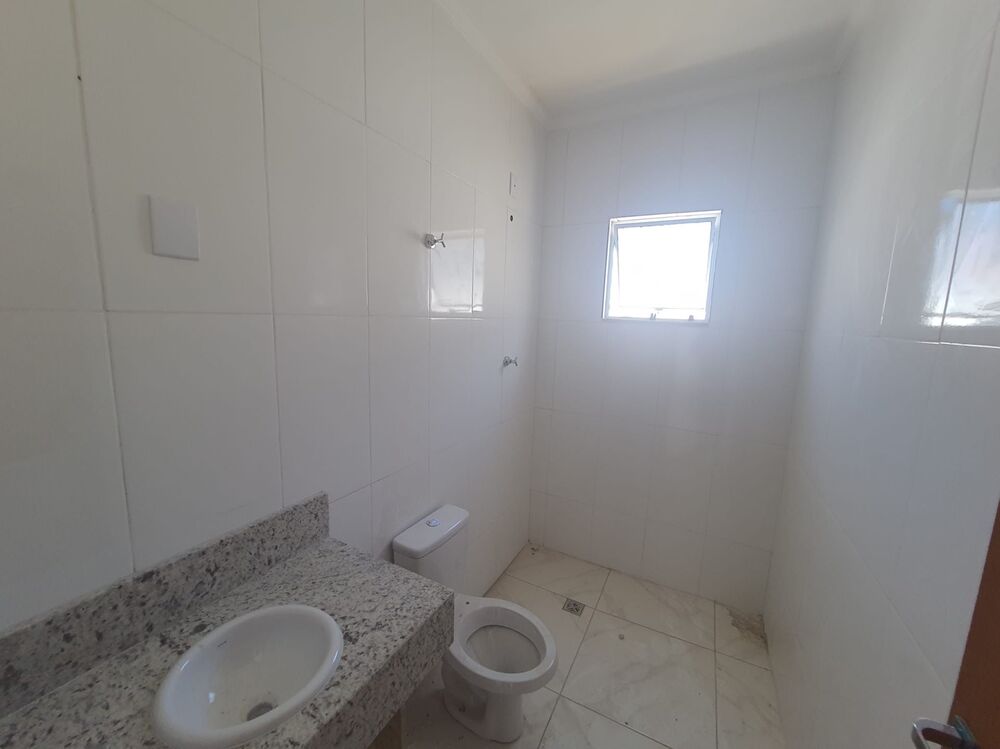 Casa à venda com 2 quartos, 66m² - Foto 4