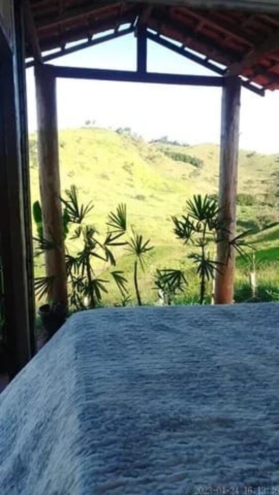 Sítio, 3 quartos, 2000 m² - Foto 1