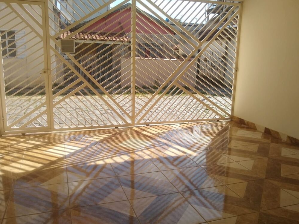 Sobrado, 3 quartos, 198 m² - Foto 2