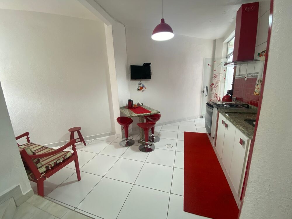 Casa à venda com 4 quartos, 136m² - Foto 4
