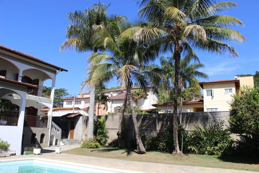 Sobrado à venda com 4 quartos, 480m² - Foto 2