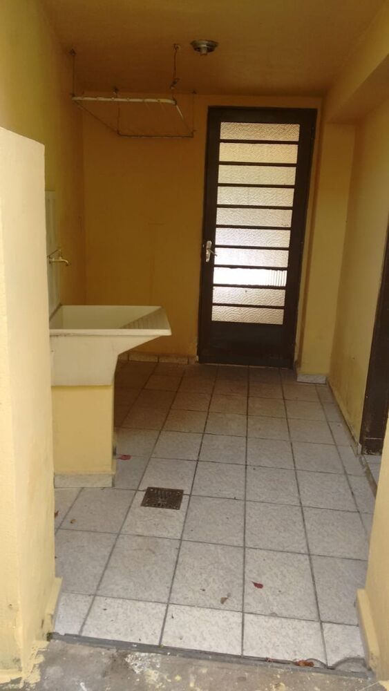 Casa à venda com 2 quartos, 66m² - Foto 11