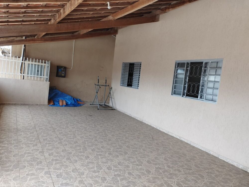 Casa, 5 quartos, 235 m² - Foto 2