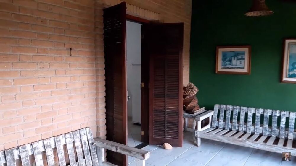 Casa à venda com 3 quartos, 214m² - Foto 3