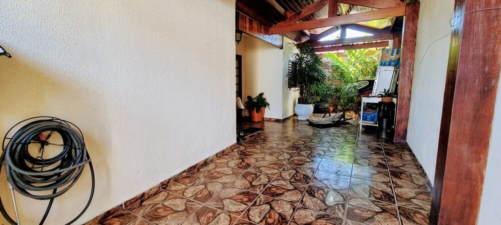 Casa à venda com 3 quartos, 126m² - Foto 3