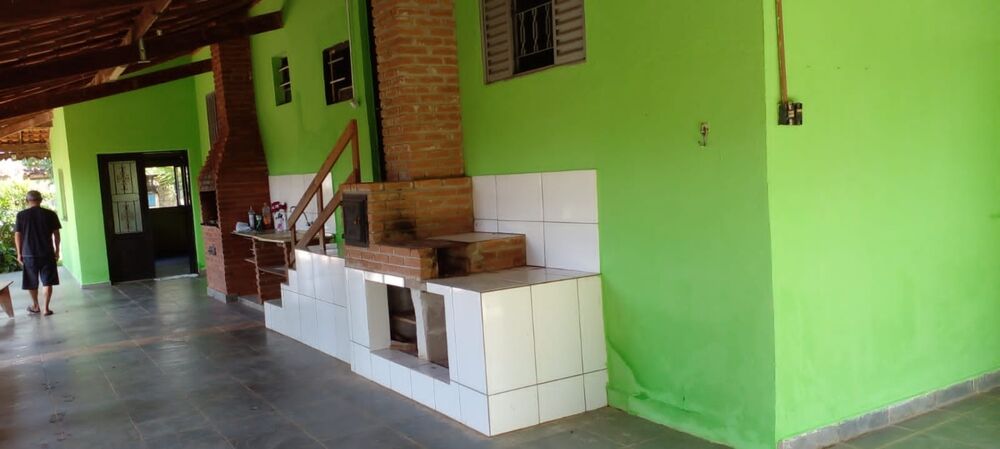 Sítio, 4 quartos, 2000 m² - Foto 1