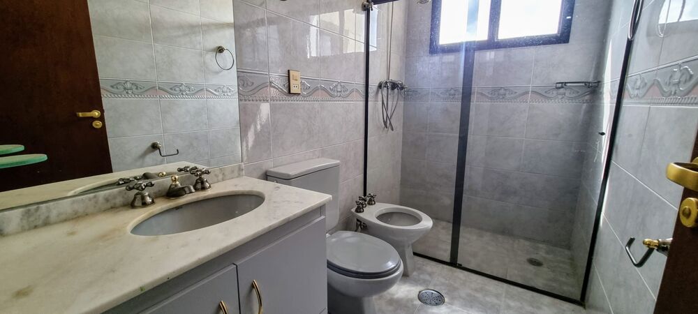 Apartamento à venda com 4 quartos, 225m² - Foto 4