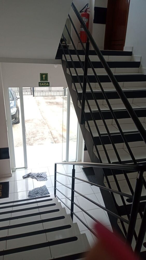 Apartamento à venda com 3 quartos, 85m² - Foto 4