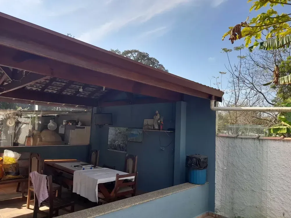 Chácara, 3 quartos, 770 m² - Foto 1