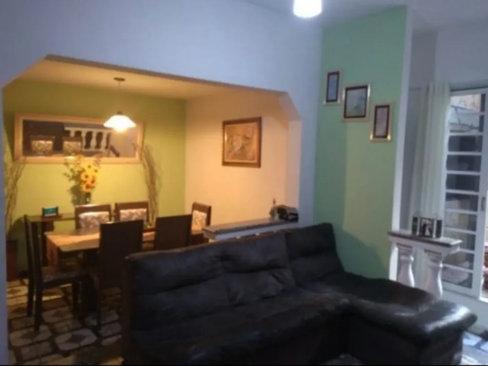 Casa, 3 quartos, 210 m² - Foto 1