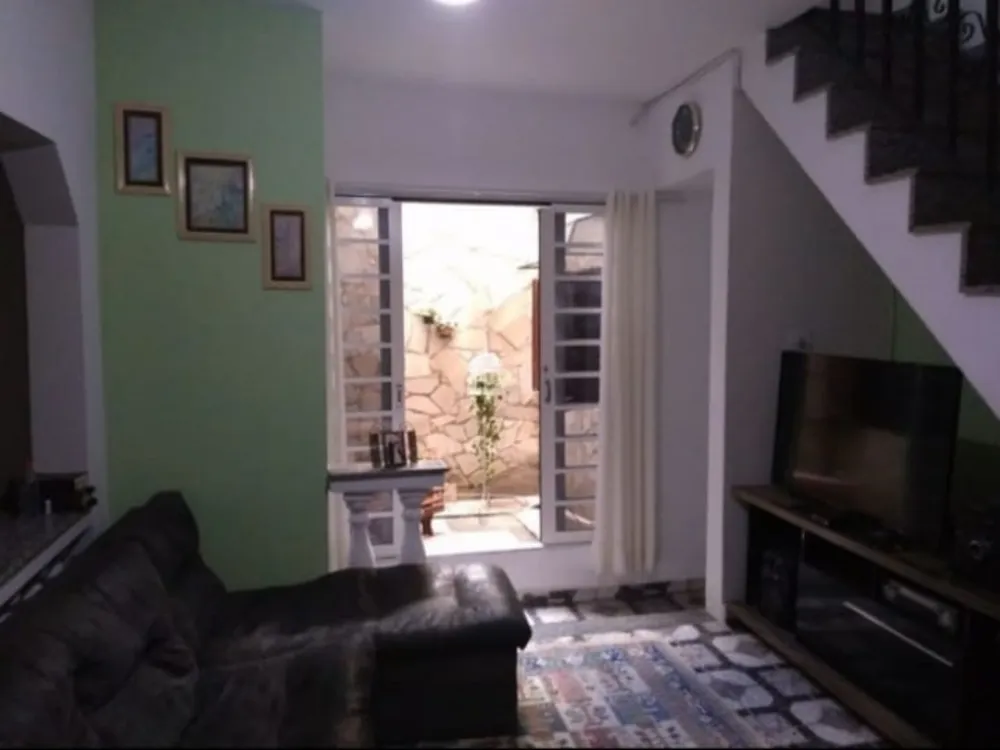 Casa, 3 quartos, 210 m² - Foto 2