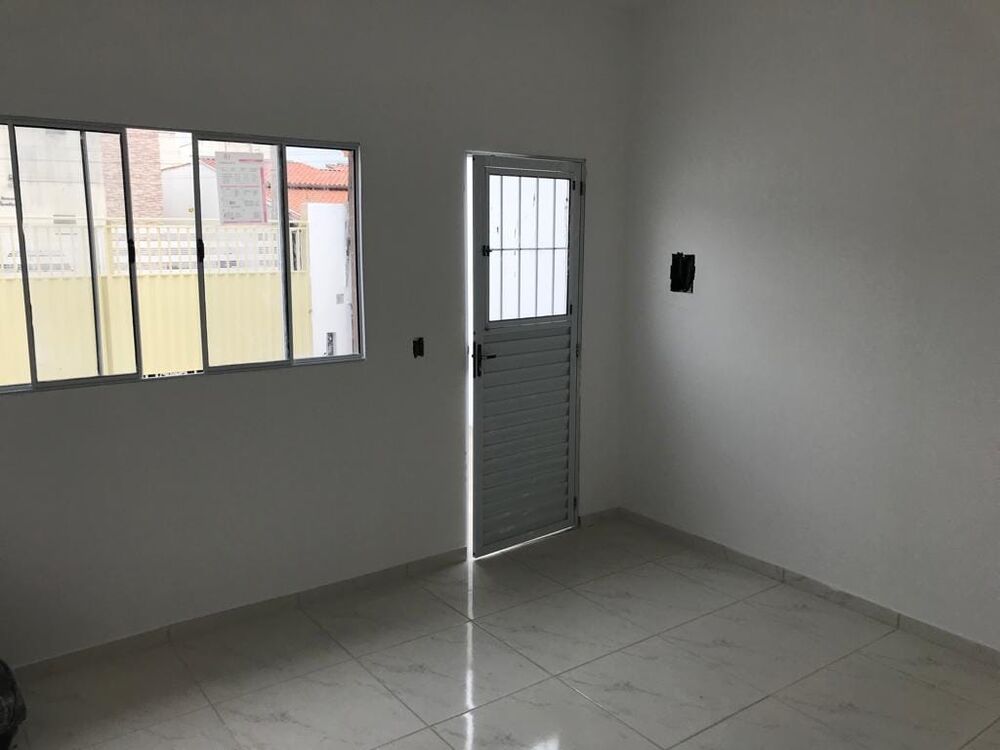 Casa, 2 quartos, 60 m² - Foto 1