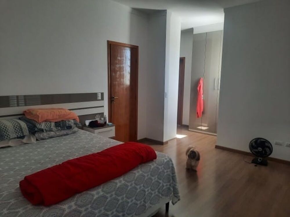 Sobrado, 3 quartos, 194 m² - Foto 1