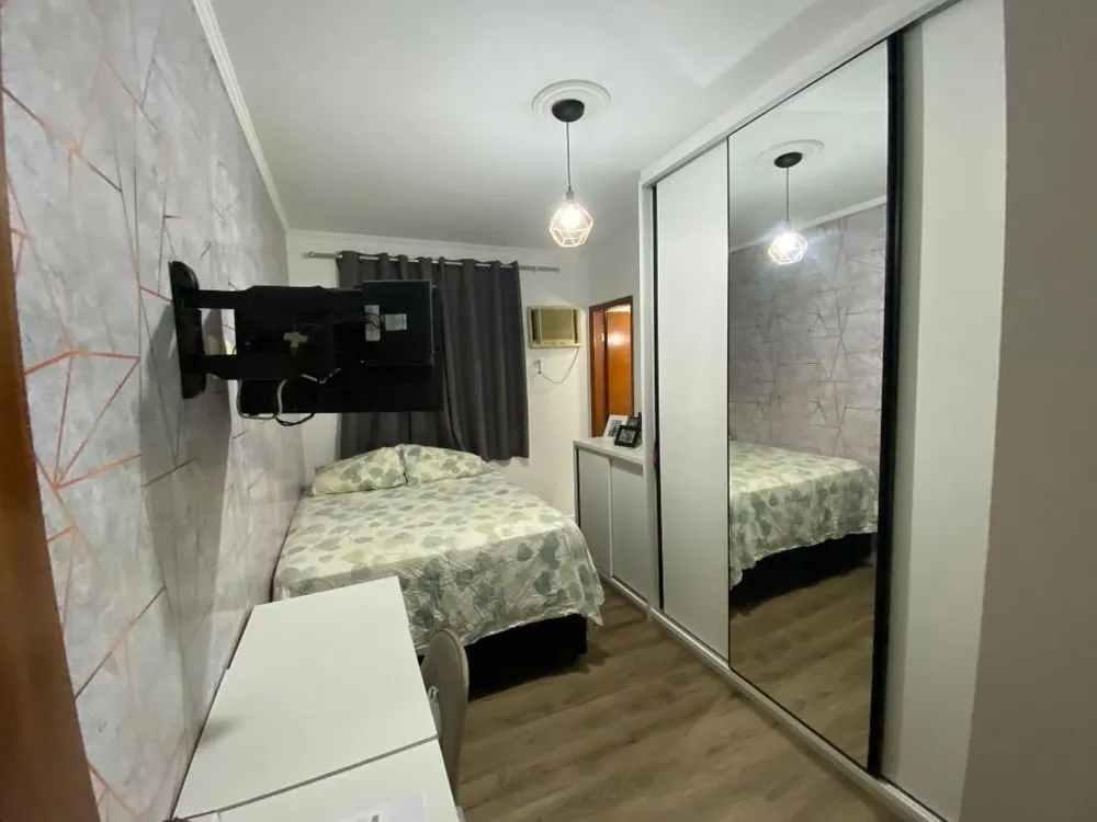 Casa, 4 quartos, 212 m² - Foto 9