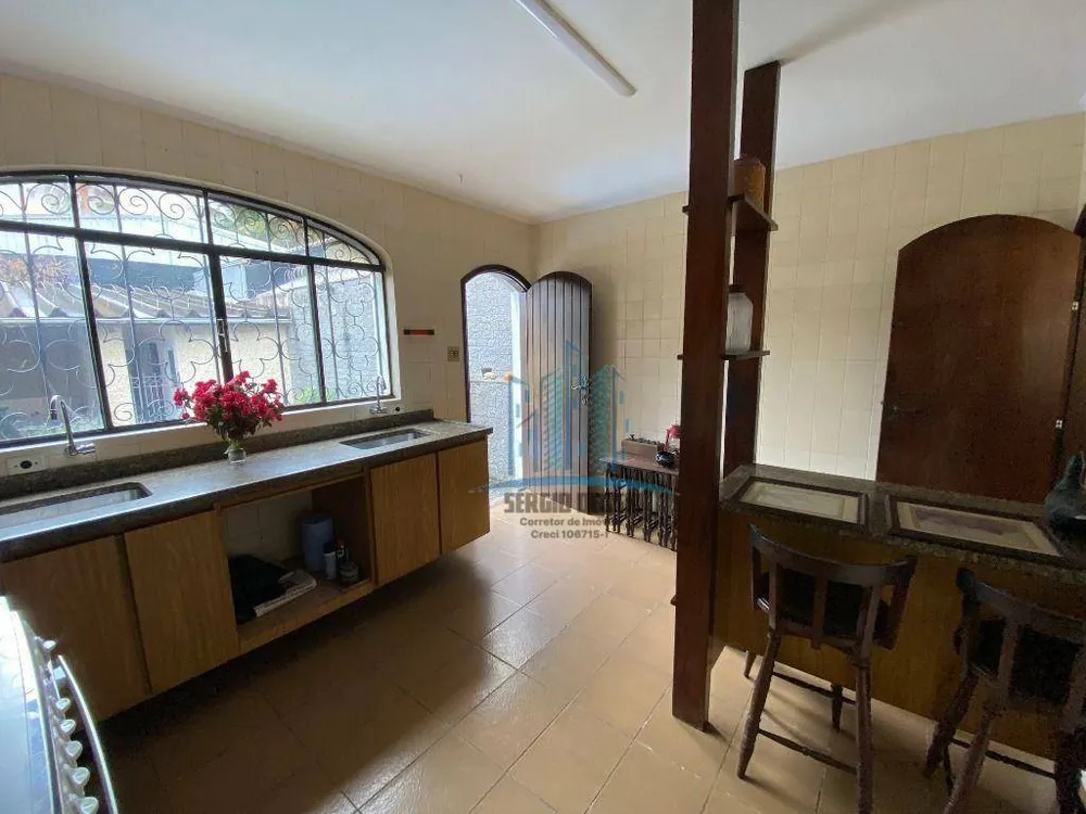 Casa, 4 quartos, 261 m² - Foto 9