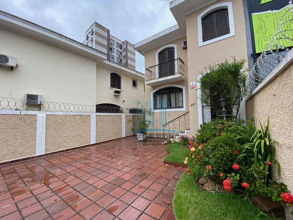 Casa, 4 quartos, 261 m² - Foto 1