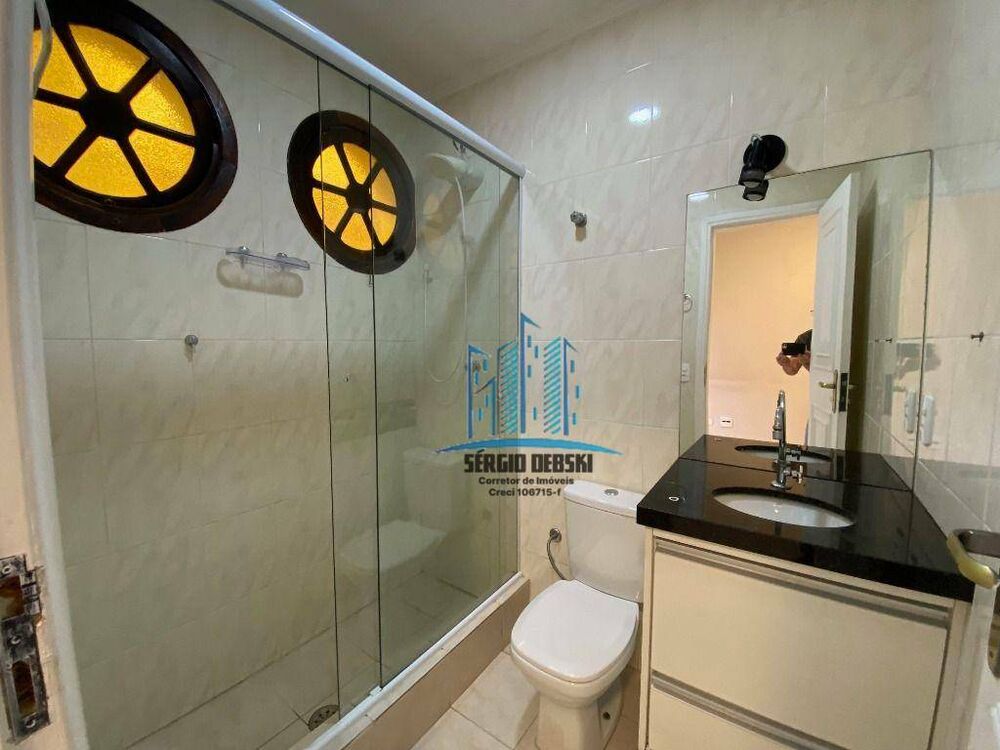 Casa para alugar com 4 quartos, 220m² - Foto 8