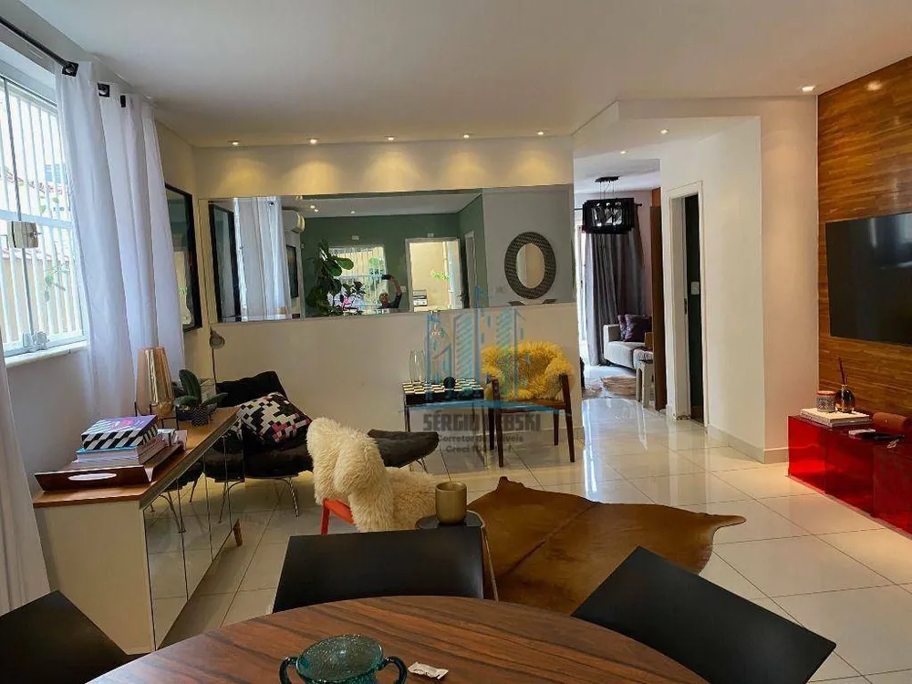 Casa, 3 quartos, 250 m² - Foto 1