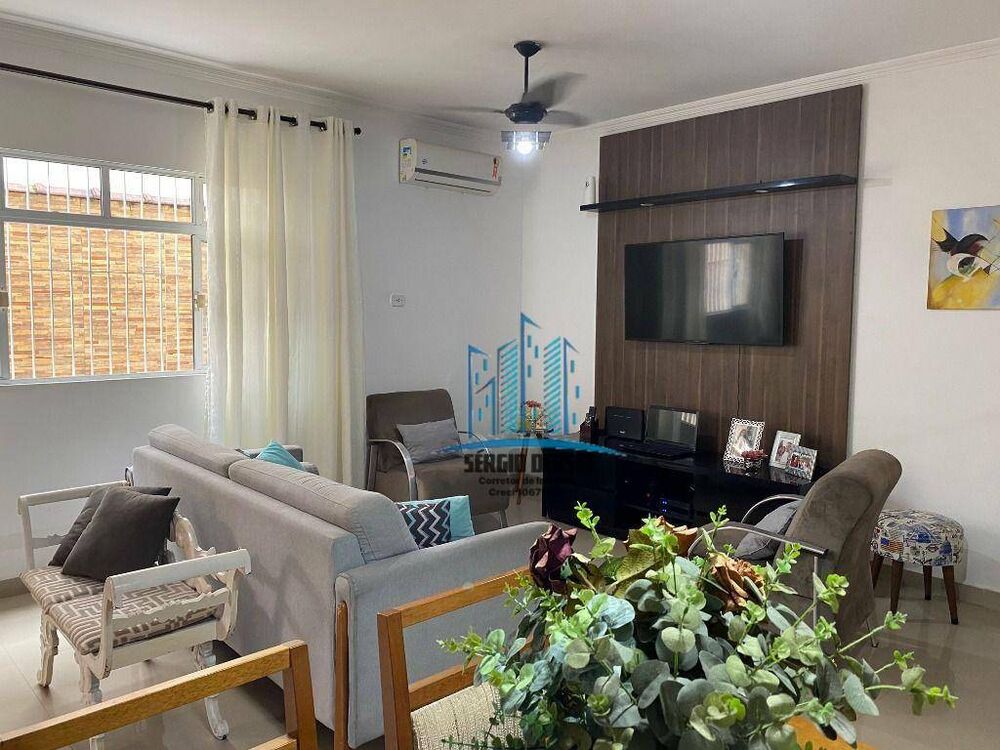 Casa à venda com 3 quartos, 136m² - Foto 1