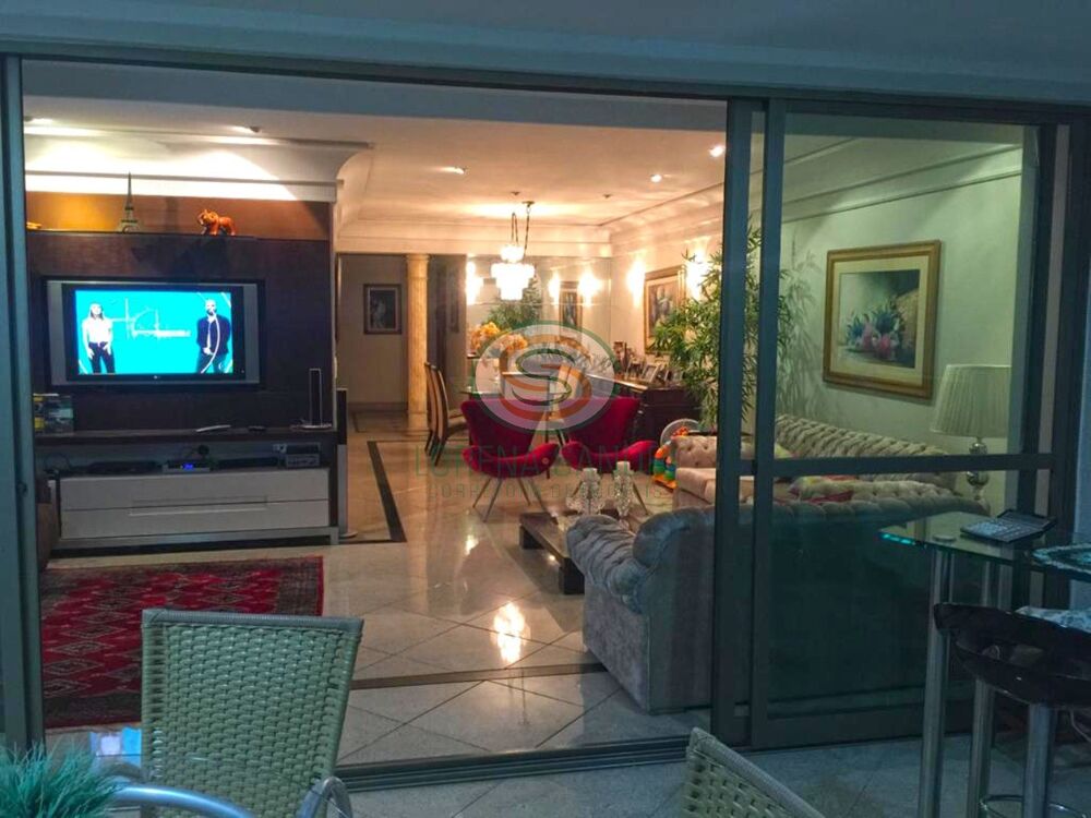 Apartamento à venda com 4 quartos, 264m² - Foto 1