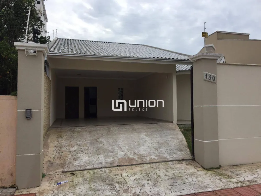 Casa, 3 quartos, 201 m² - Foto 1