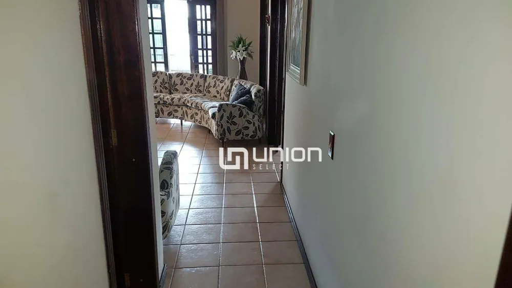 Casa, 4 quartos, 280 m² - Foto 2