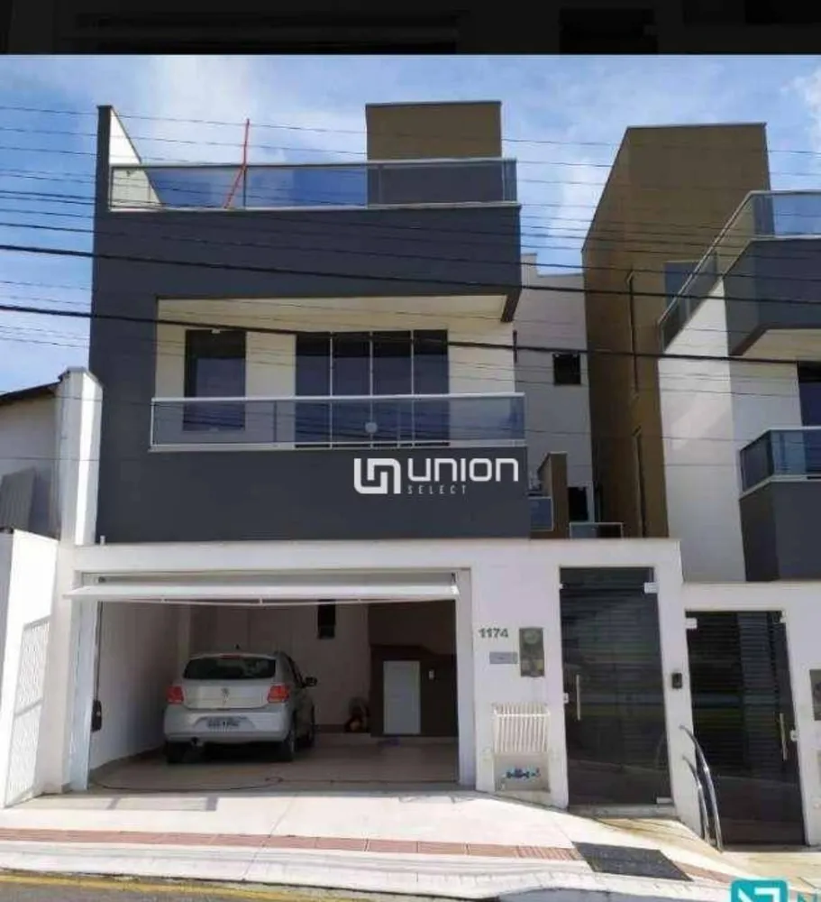 Sobrado, 3 quartos, 254 m² - Foto 1