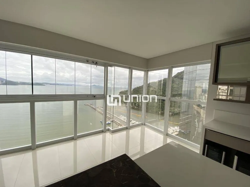 Apartamento, 4 quartos, 237 m² - Foto 2