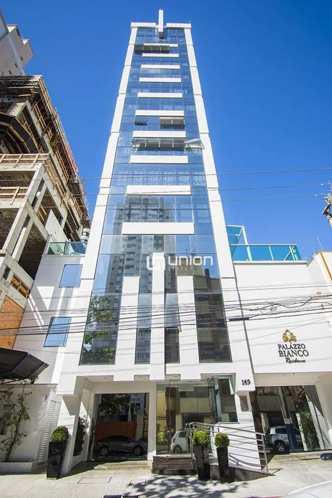 Apartamento, 4 quartos, 200 m² - Foto 1