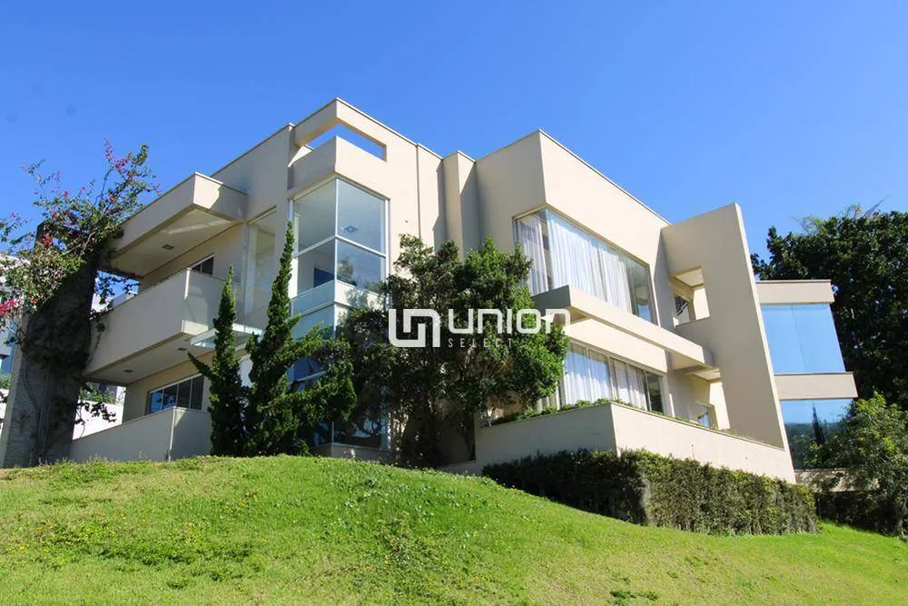 Casa, 3 quartos, 423 m² - Foto 1