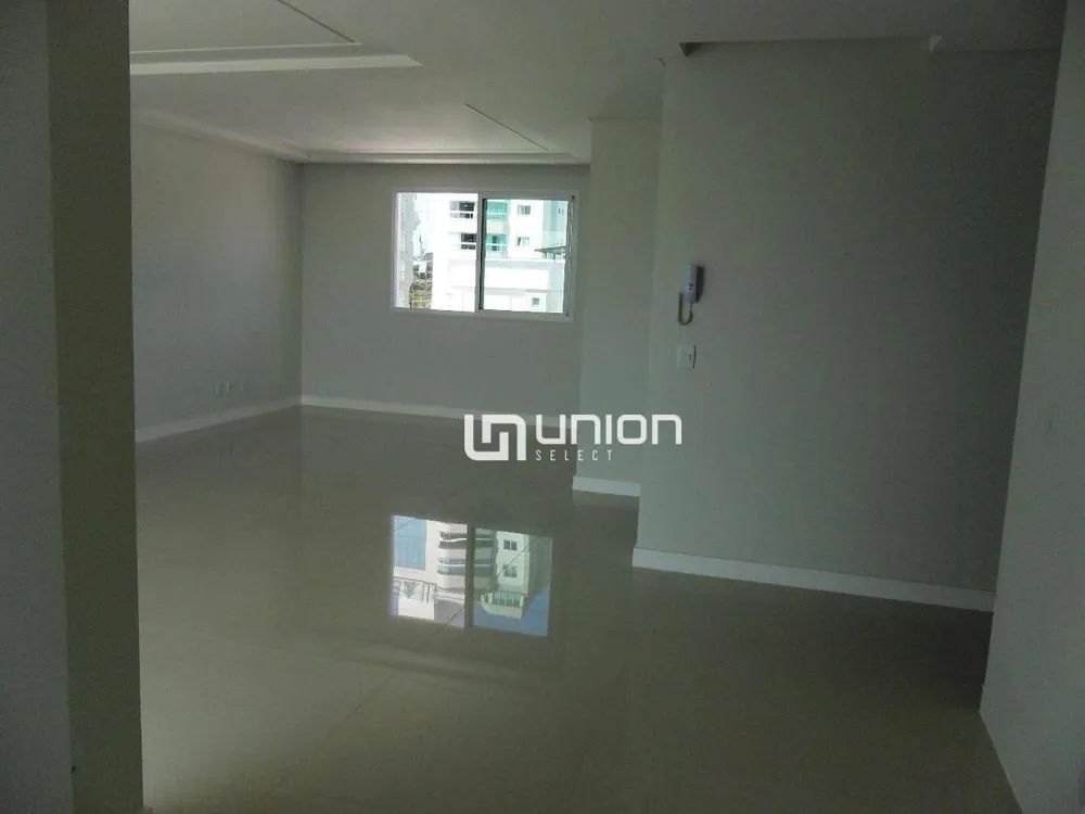 Apartamento, 4 quartos, 149 m² - Foto 2