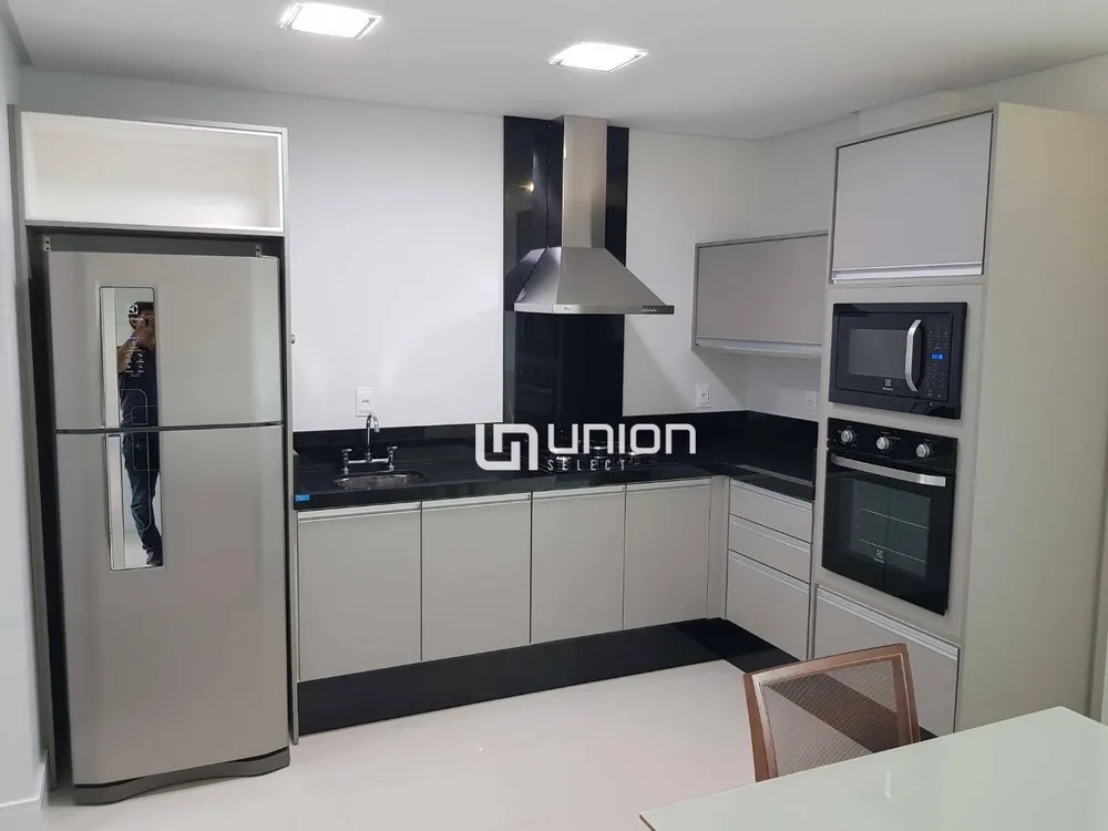 Sobrado, 4 quartos, 193 m² - Foto 2
