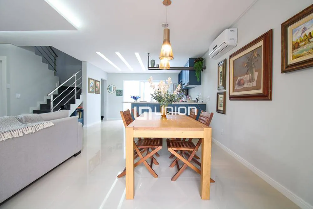 Sobrado, 3 quartos, 215 m² - Foto 3