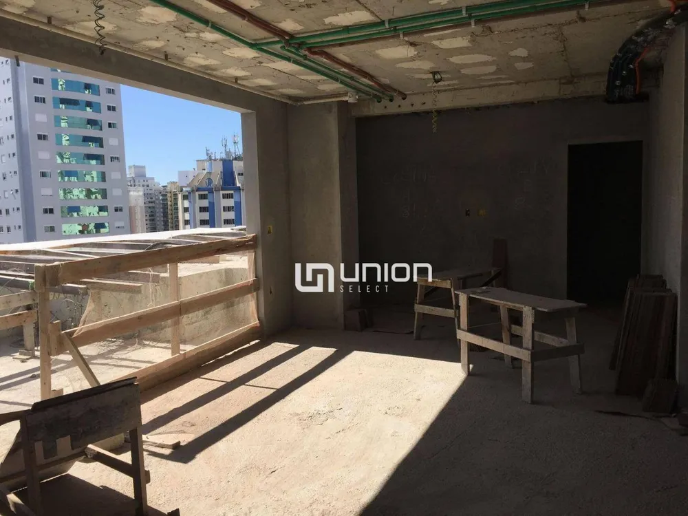 Cobertura, 4 quartos, 233 m² - Foto 4