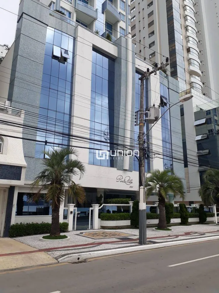 Apartamento, 3 quartos, 238 m² - Foto 1