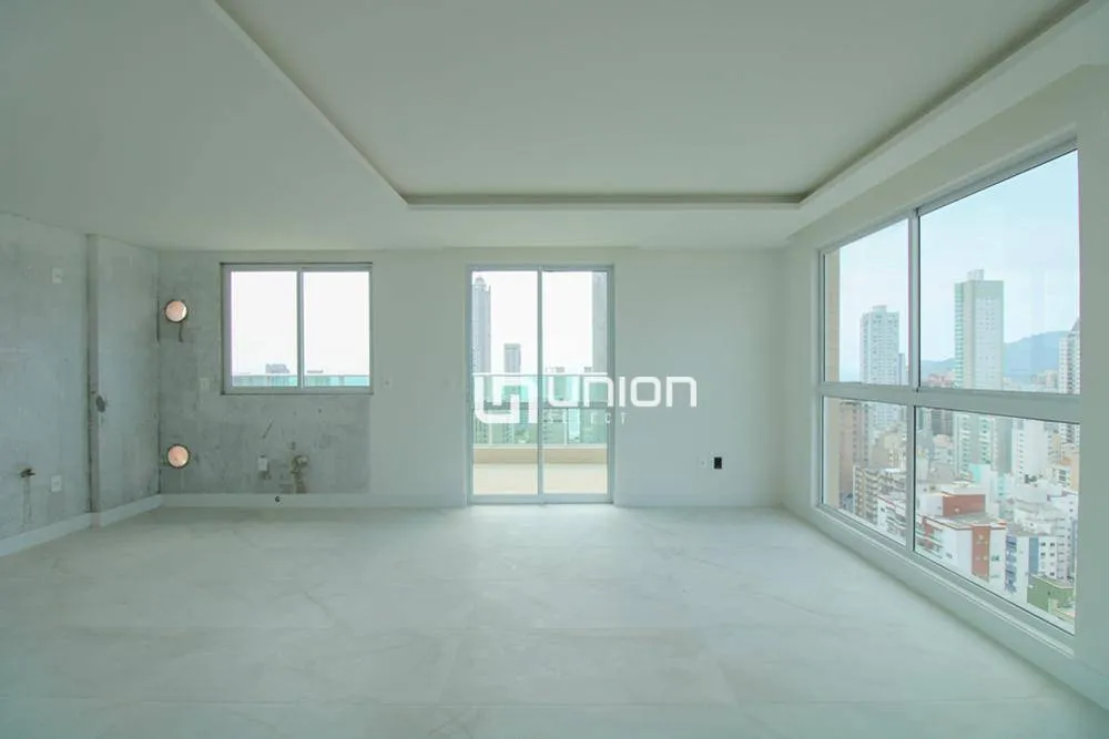 Cobertura, 4 quartos, 352 m² - Foto 3