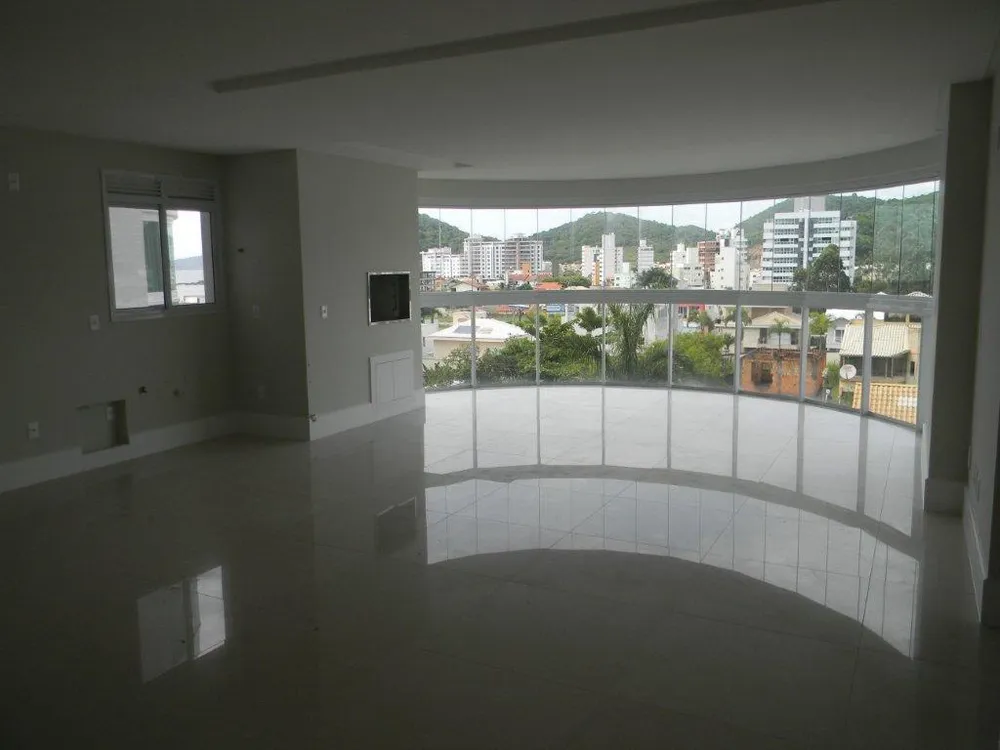 Apartamento, 3 quartos, 136 m² - Foto 3
