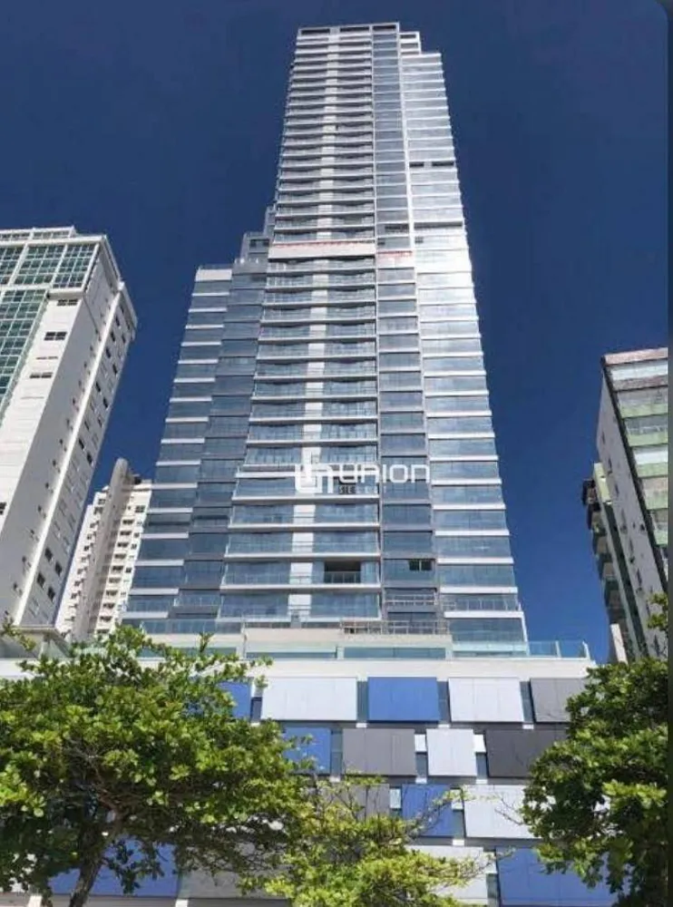 Apartamento, 4 quartos, 242 m² - Foto 1