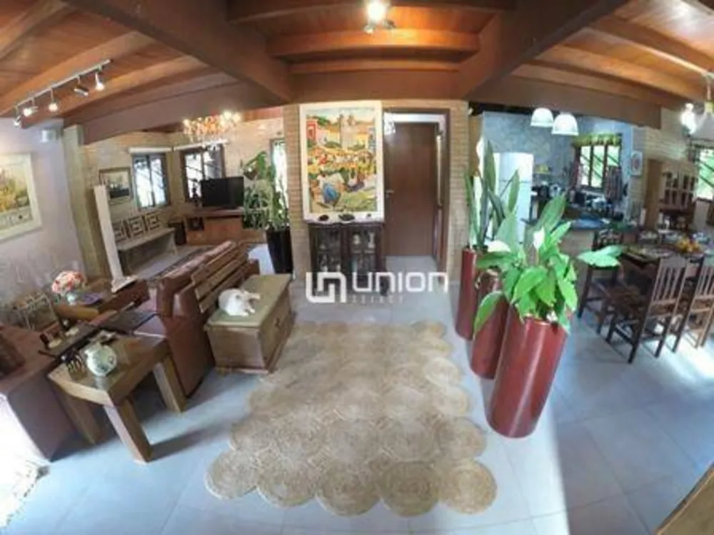 Casa, 3 quartos, 229 m² - Foto 4
