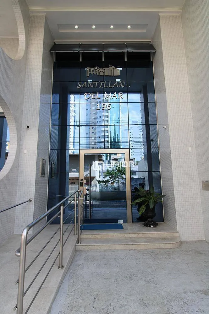 Apartamento, 3 quartos, 136 m² - Foto 2